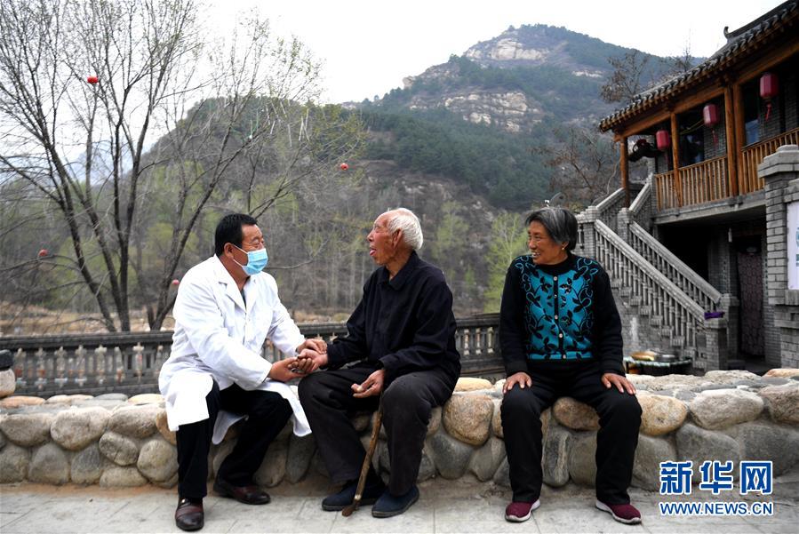 （新華全媒頭條&middot;小康圓夢(mèng)&middot;圖文互動(dòng)）（2）恢宏史詩(shī)耀千秋&mdash;&mdash;寫在中國(guó)共產(chǎn)黨帶領(lǐng)中國(guó)人民全面建成小康社會(huì)之際