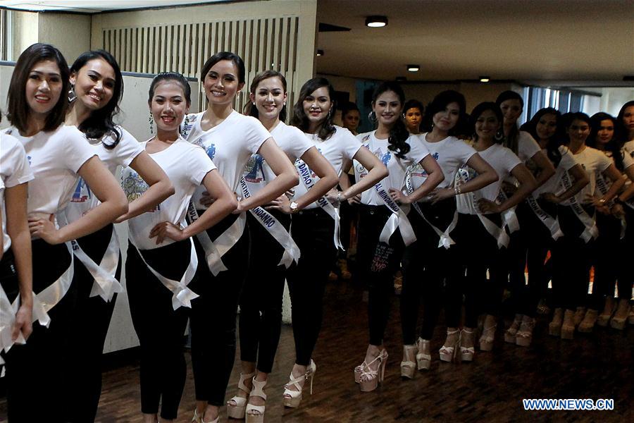 PHILIPPINES-QUEZON CITY-POLICEWOMEN-BEAUTY PAGEANT