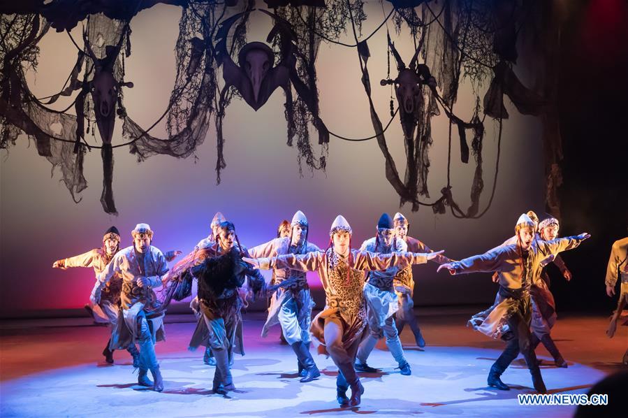 HUNGARY-BUDAPEST-HISTORY FOLK DANCE