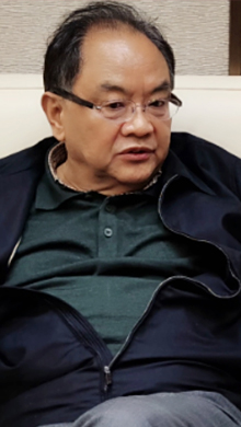 中央文史研究館館員、中國文聯(lián)原副主席、中國文藝評論家協(xié)會原主席、著名文藝評論家仲呈祥