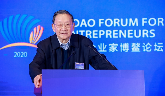 中國科學院院士，國際歐亞科學院院士，中國地源熱泵產(chǎn)業(yè)聯(lián)盟名譽理事長汪集暘演講