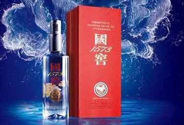 國(guó)窖1573逆市提價(jià)被指自毀前途 借高價(jià)趕超茅臺(tái)