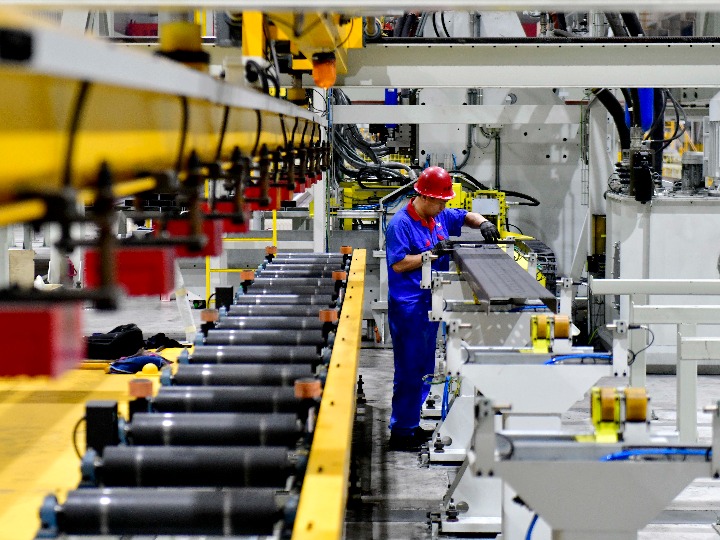 新華財經|10月份我國工業(yè)企業(yè)利潤同比緣何能實現(xiàn)&ldquo;三連增&rdquo;？