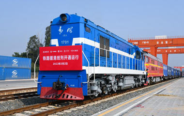 同心同向！內(nèi)地援港人員和物資源源不斷抵港