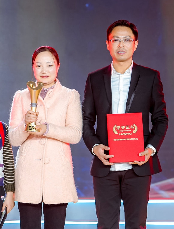 &ldquo;支教夫妻&rdquo; 湯恒躍、吳玲