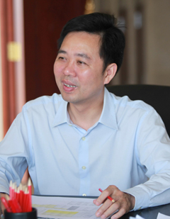 弘陽集團董事長、總裁曾煥沙