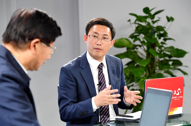 繼往不平凡，珍惜五年奮進所取得的成就、經(jīng)驗