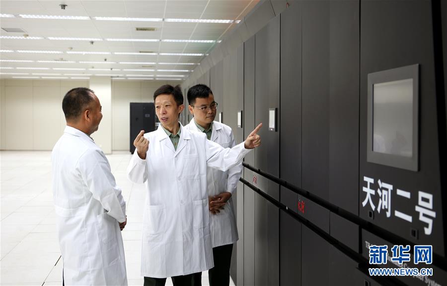 （圖文互動(dòng)）（8）為了&ldquo;中國(guó)號(hào)&rdquo;巨輪揚(yáng)帆遠(yuǎn)航&mdash;&mdash;中國(guó)共產(chǎn)黨領(lǐng)導(dǎo)下的人民軍隊(duì)忠于祖國(guó)、服務(wù)人民啟示錄