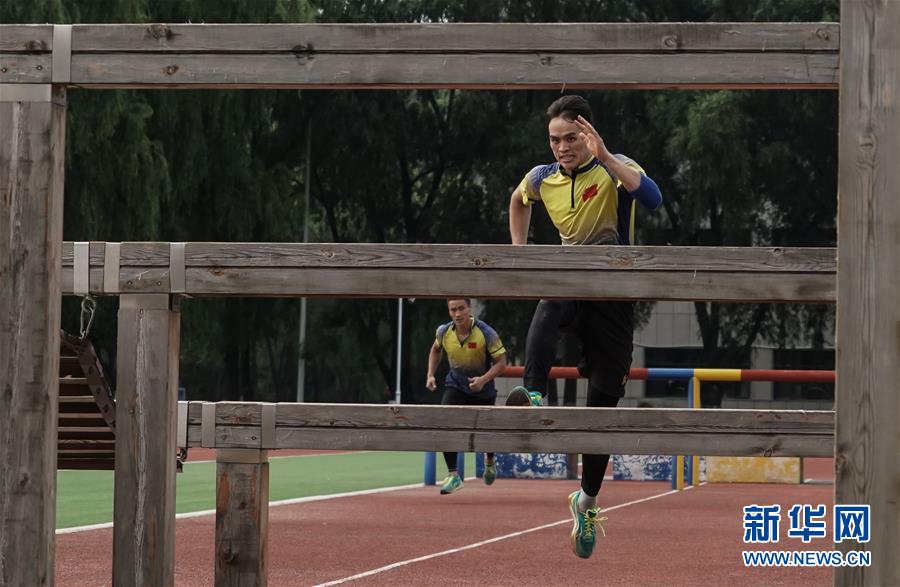 （軍運(yùn)會(huì)&middot;圖文互動(dòng)）（9）從&ldquo;遲到者&rdquo;到世界冠軍&mdash;&mdash;記八一空軍五項(xiàng)隊(duì)隊(duì)員葉邦武（配本社同題文字稿）