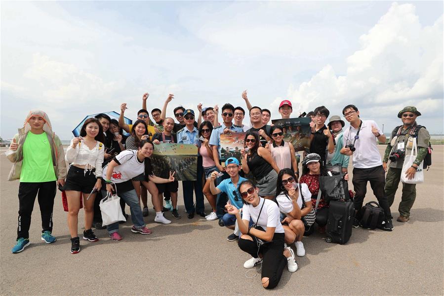 （聚焦疫情防控&middot;圖文互動）（2）運-20&ldquo;硬核機(jī)票&rdquo;為啥走紅走心？ &mdash;&mdash;探尋空軍的戰(zhàn)&ldquo;疫&rdquo;故事