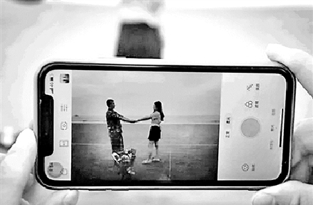 愛，是一個個無可替代日子的積累&mdash;&mdash;軍戀不易，唯你美好