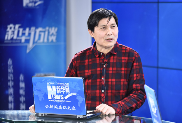 《凈潔乾坤》整個畫面以雪景為背景，表現(xiàn)的是東北大興安嶺那一帶的民族風情。這個畫的境界是指洗刷污濁，洗刷人間那些烏煙瘴氣的丑惡東西，意義深刻。