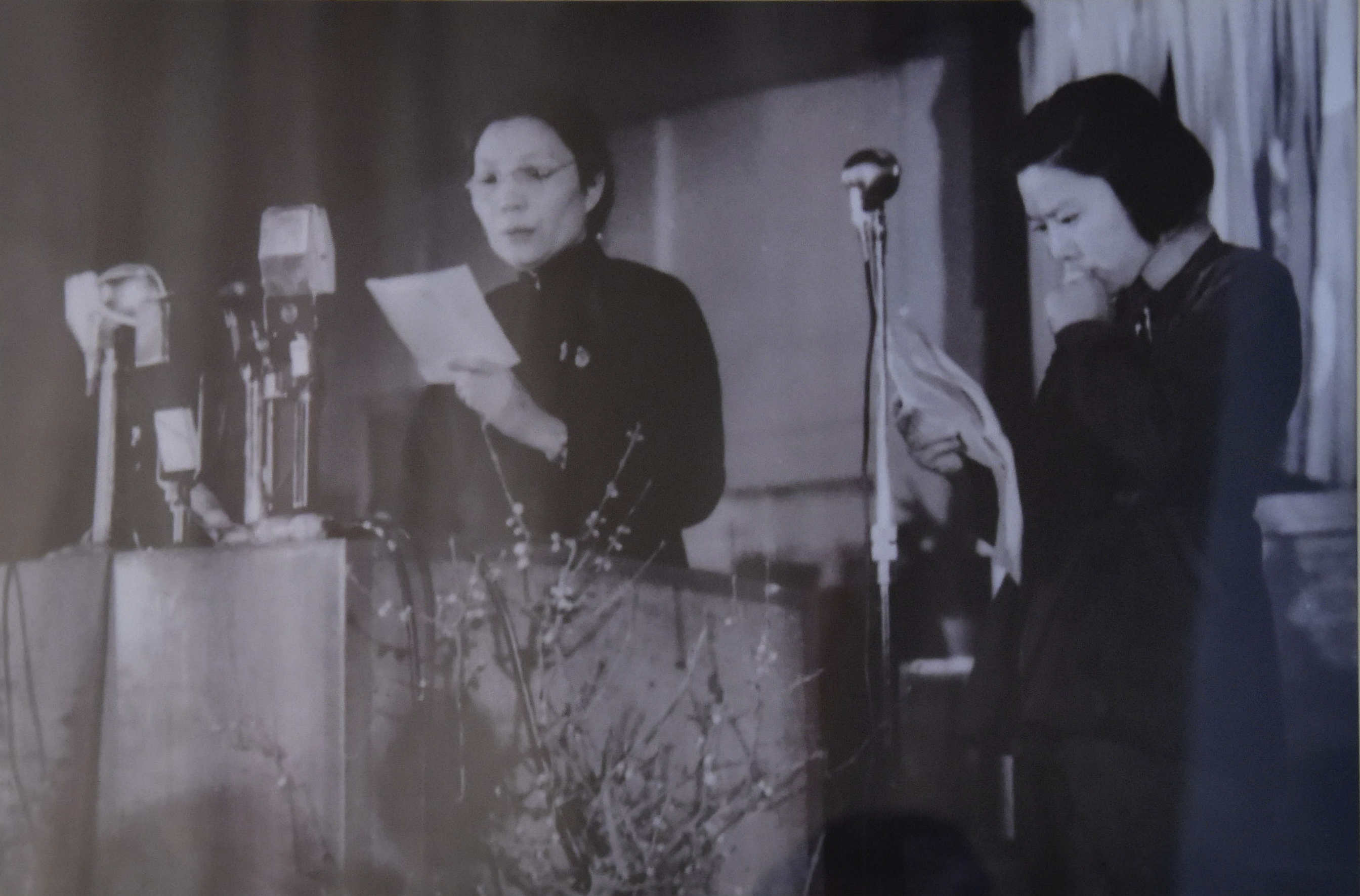 廣播無可借助，只能憑聲音抓住聽眾的注意力。你的聲音讓聽眾永遠(yuǎn)忘不了，這是播音員的本事，也是職責(zé)。