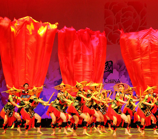 四海同春藝術(shù)團元宵佳節(jié)獻(xiàn)藝韓國