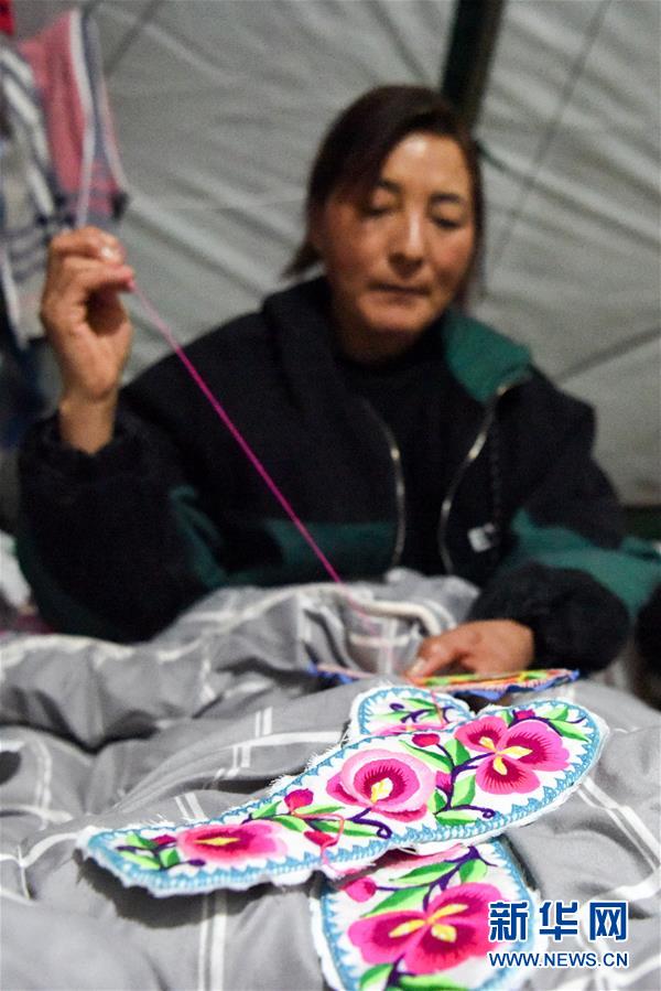 （新春走基層）（12）石油物探隊的&ldquo;女漢子&rdquo;