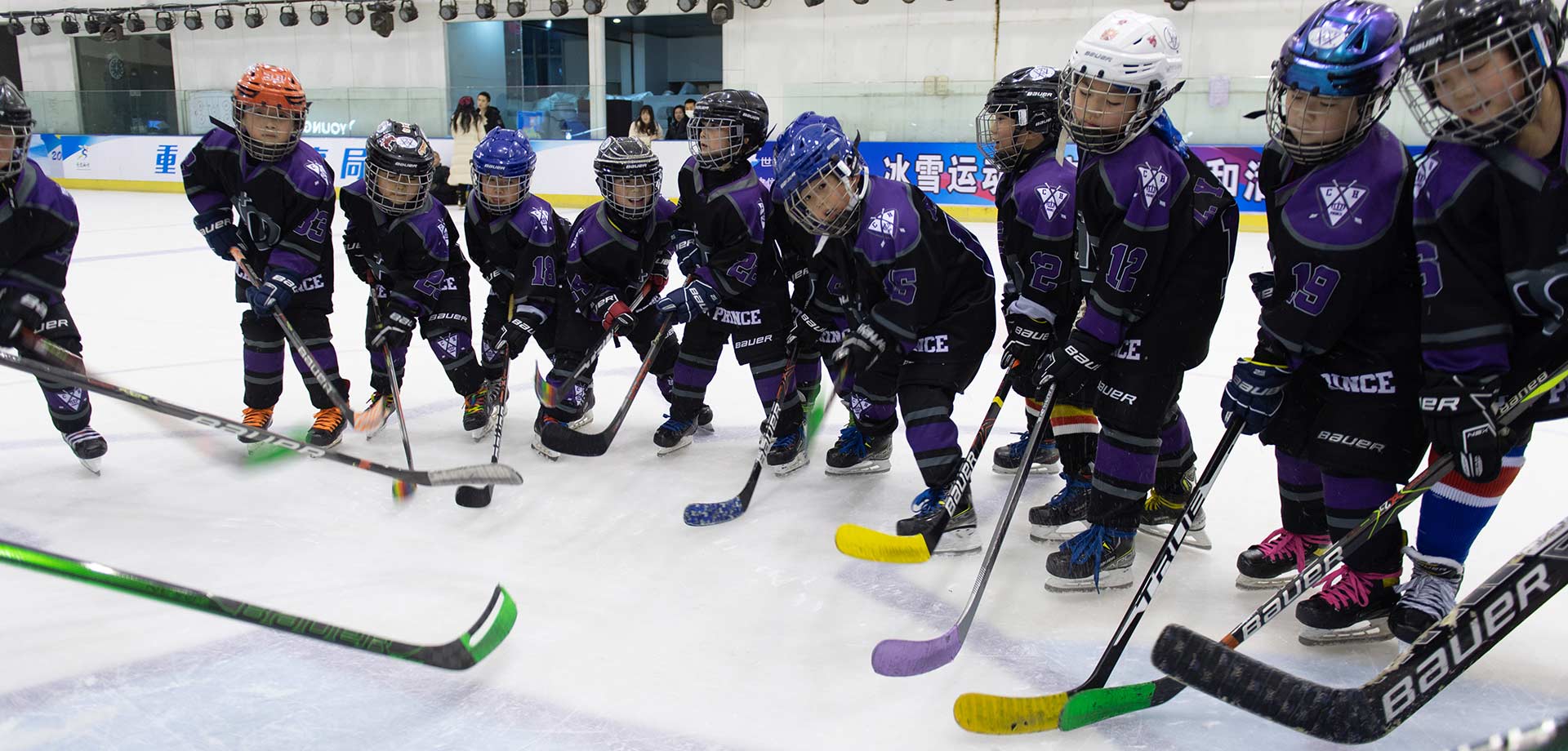 【顯影中國】冬奧特刊：冰城人和他的&ldquo;王子冰球隊&rdquo;