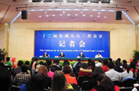 樓繼偉、張少春答記者問