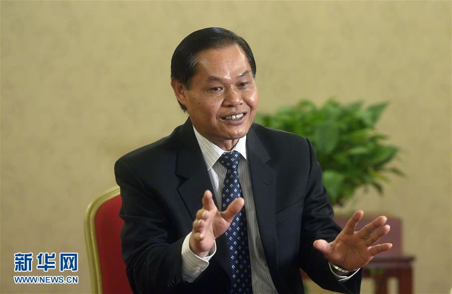 （圖文互動）（5）中國發(fā)展進(jìn)入新時代&mdash;&mdash;9名外籍語言專家眼中的十九大報(bào)告