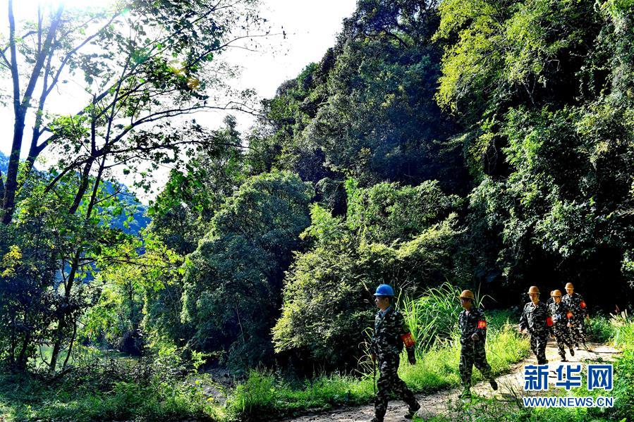 （十九大時光&middot;圖文互動）（6）變革不平凡　奮進新時代&mdash;&mdash;來自基層蹲點現(xiàn)場的報道