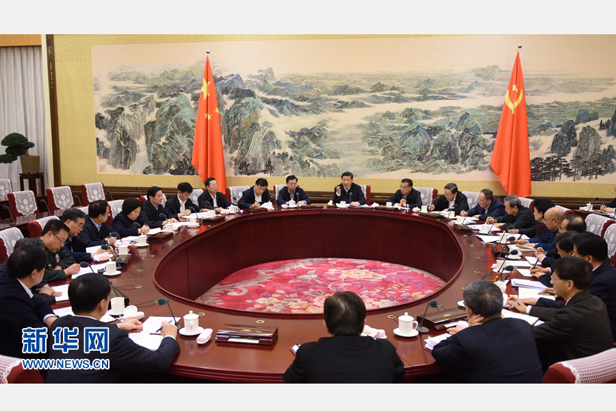 12月28日至29日，中共中央政治局召開專題民主生活會，對照檢查踐行&ldquo;三嚴三實&rdquo;情況，討論研究加強黨風廉政建設(shè)措施。中共中央總書記習近平主持會議并發(fā)表重要講話。新華社記者 李學(xué)仁 攝 