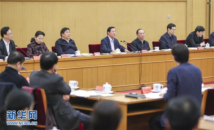 3月17日，中共中央政治局委員、中央書記處書記、中宣部部長(zhǎng)劉奇葆在北京出席中華優(yōu)秀傳統(tǒng)文化傳承發(fā)展工作座談會(huì)。 新華社記者丁林?jǐn)z