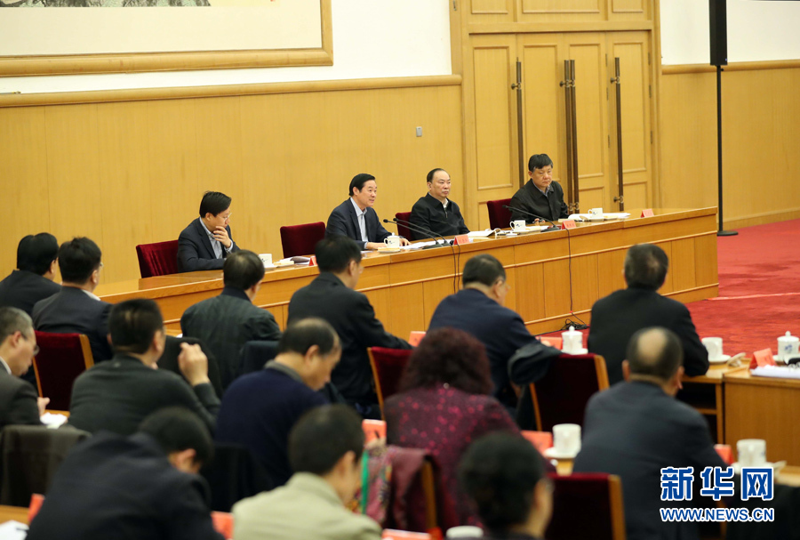 3月23日，治國理政論壇&ldquo;&lsquo;四個全面&rsquo;戰(zhàn)略布局系列理論研討會&rdquo;首場研討會在北京召開，中共中央政治局委員、中央書記處書記、中宣部部長劉奇葆出席會議并講話。新華社記者 劉衛(wèi)兵 攝
