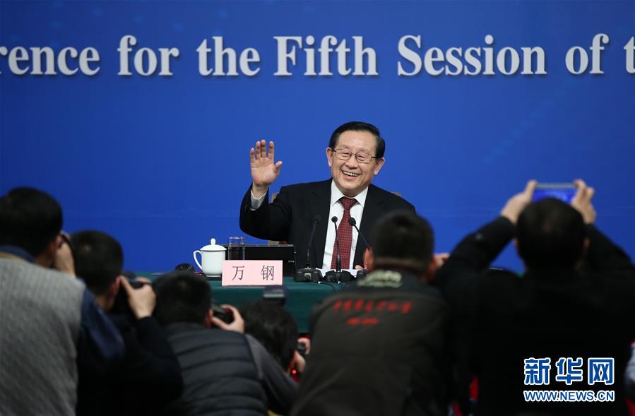 （兩會(huì)）（1）科技部部長(zhǎng)萬(wàn)鋼等就&ldquo;2016年創(chuàng)新驅(qū)動(dòng)發(fā)展戰(zhàn)略實(shí)施進(jìn)展成效和2017年重點(diǎn)工作&rdquo;答記者問(wèn)