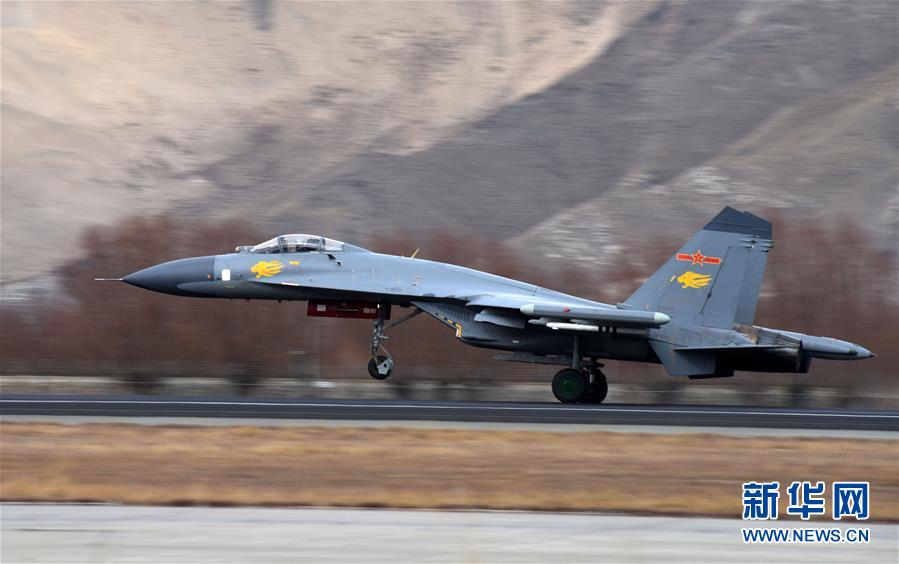 （新華全媒頭條&middot;圖文互動(dòng)）（15）備戰(zhàn)踏上新起點(diǎn)，練兵展現(xiàn)新氣象&mdash;&mdash;2018中國(guó)軍隊(duì)新年開訓(xùn)全景大掃描