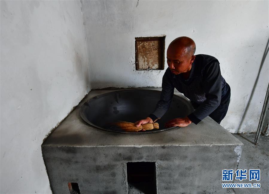 （走基層 聽民聲）（4）貧困戶王萬才的&ldquo;詩(shī)意&rdquo;脫貧路