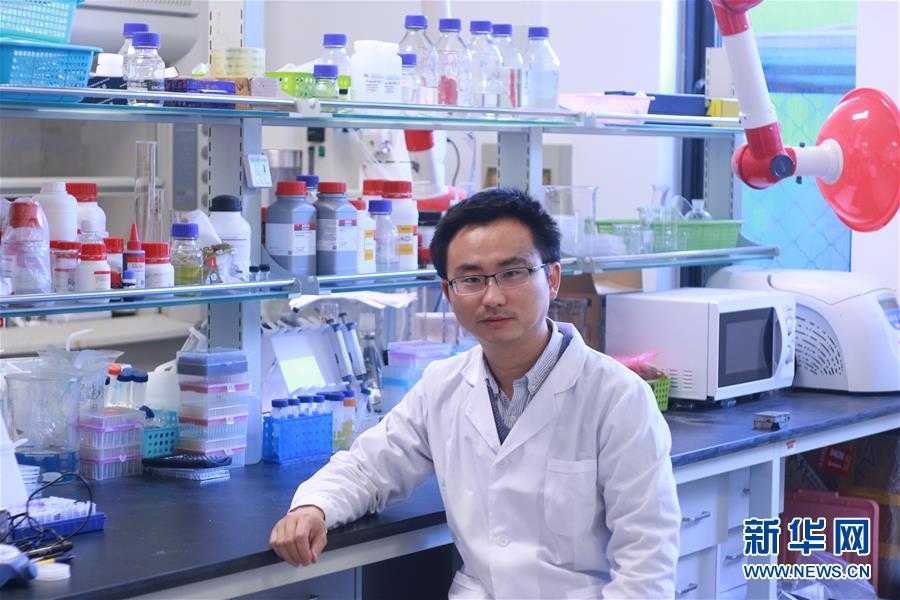 （新時(shí)代奮斗者&middot;圖文互動(dòng)）（2）&ldquo;美麗發(fā)現(xiàn)&rdquo;之路&mdash;&mdash;記青年化學(xué)家戈鈞
