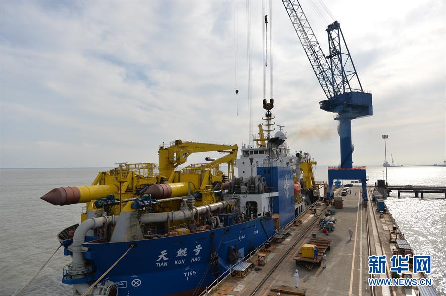 (圖文互動)(6)我國自主研發(fā)的疏浚重器“天鯤號”首次試航成功