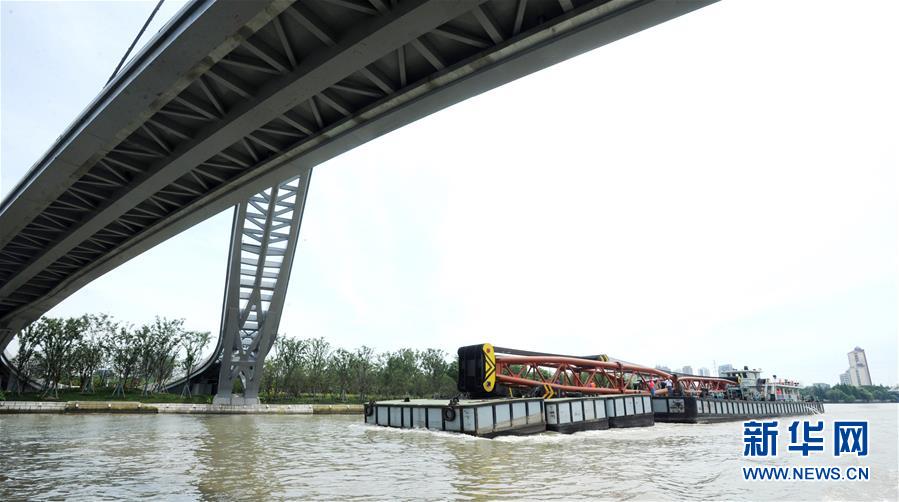 #（社會）（2）大型打撈船&ldquo;蘇州救撈01&rdquo;試航