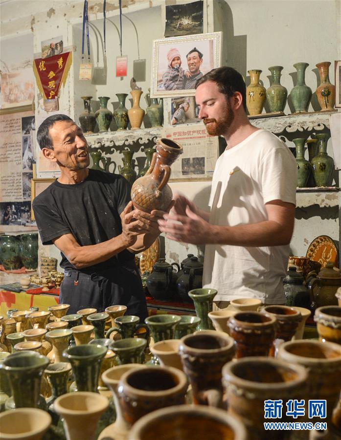 （新華全媒頭條&middot;圖文互動(dòng)）（1）去新疆！穿越古今絲綢之路