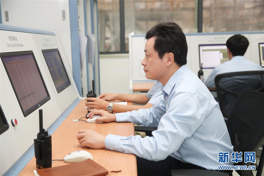 （新華全媒頭條&middot;我們的節(jié)日&middot;中秋&middot;圖文互動(dòng)）（8）明月寄相思 家國(guó)總關(guān)情&mdash;&mdash;詩(shī)詞引出的中秋故事