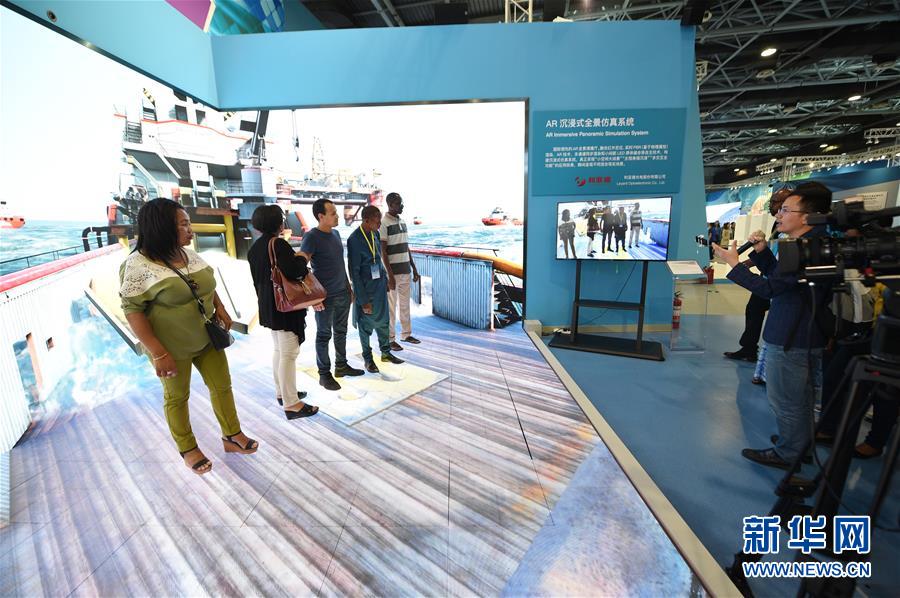 （新華全媒頭條&middot;圖文互動）（8）奔跑吧，中關(guān)村！&mdash;&mdash;寫在習(xí)近平總書記率領(lǐng)中央政治局到中關(guān)村集體學(xué)習(xí)5周年之際