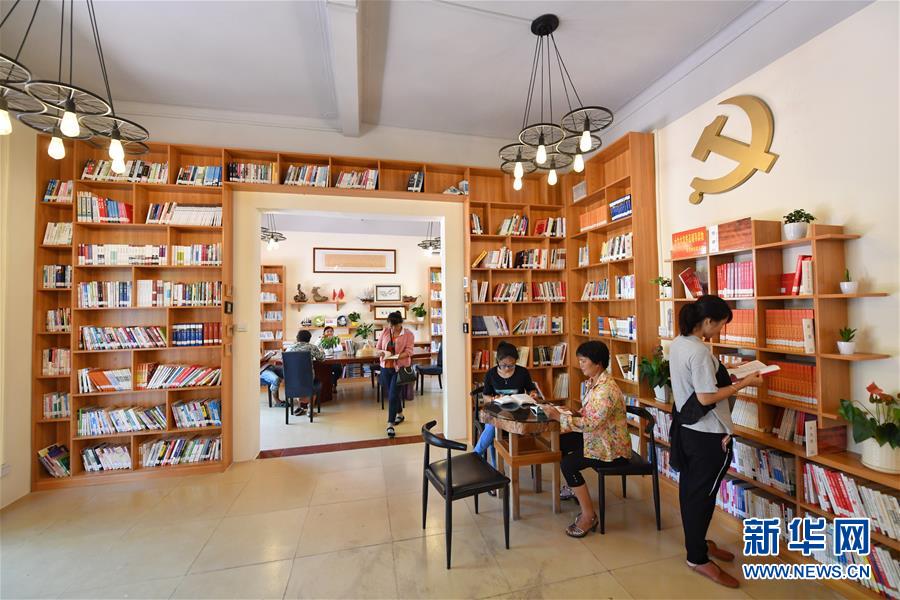 (新華全媒頭條·圖文互動(dòng))(3)希望灑在金色田野——寫在鄉(xiāng)村振興戰(zhàn)略實(shí)施一周年之際