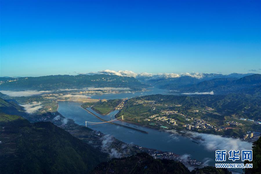 （百城百縣百企調(diào)研行&middot;圖文互動(dòng)）（3）建設(shè)長江綠色走廊再譜新章&mdash;&mdash;長江三峽集團(tuán)發(fā)展紀(jì)實(shí)