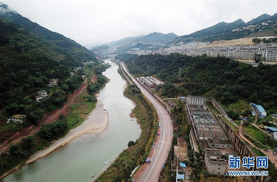 （在習近平新時代中國特色社會主義思想指引下&middot;慶祝改革開放40周年&middot;綠色發(fā)展&middot;圖文互動）（3）烈火淬煉中的轉(zhuǎn)型之變&mdash;&mdash;綠色發(fā)展之&ldquo;火&rdquo;的故事