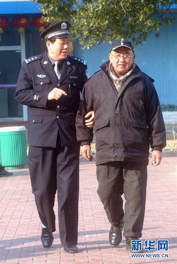 （改革先鋒風(fēng)采&middot;圖文互動）（3）邱娥國：串百家門，認(rèn)百家人，知百家情，辦百家事 