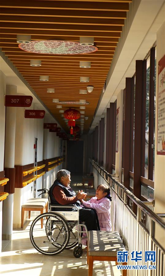 （聚焦歷史性成就和變革&middot;特稿&middot;圖文互動）（5）經濟躍上新臺階　發(fā)展站上新起點&mdash;&mdash;我國五年來經濟社會發(fā)展成就巡禮