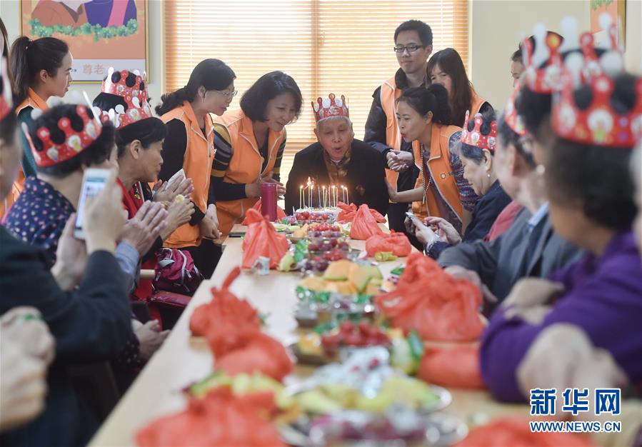 (奮進(jìn)新時代·迎接兩會)(7)共享發(fā)展——向共同富裕方向穩(wěn)步前進(jìn)