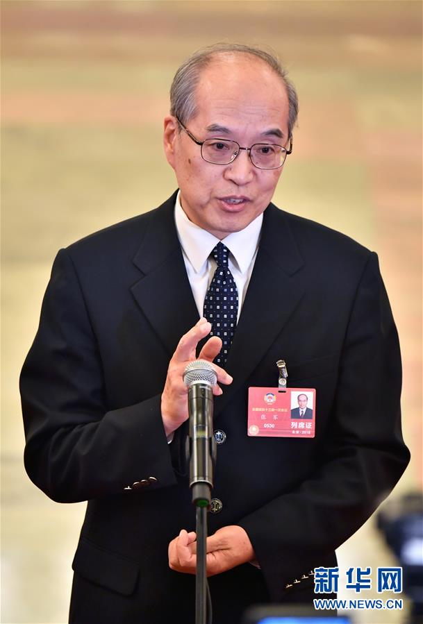 （兩會(huì)&middot;政協(xié)開(kāi)幕&middot;新華視界）（3）采訪部長(zhǎng)