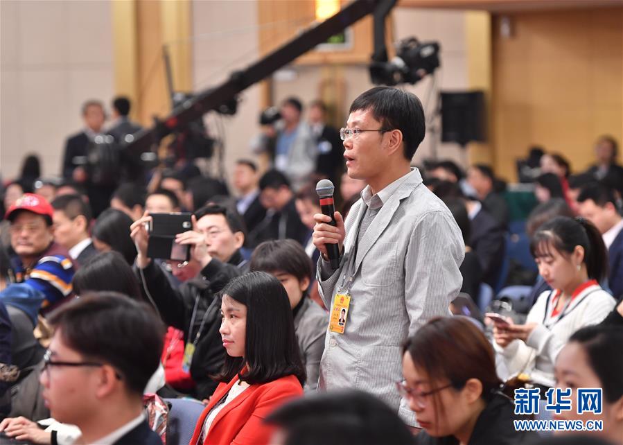 （兩會&middot;XHDW）（9）全國人大相關(guān)負(fù)責(zé)人就&ldquo;人大立法工作&rdquo;答記者問