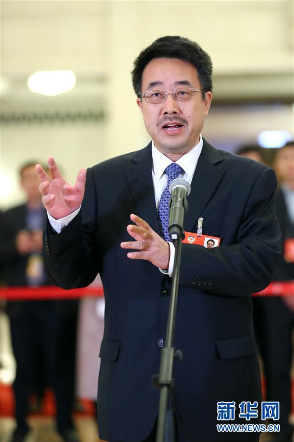 （兩會&middot;XHDW）（3）全國政協(xié)委員接受采訪