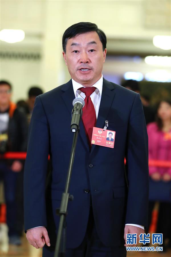 （兩會&middot;XHDW）（11）全國政協委員接受采訪