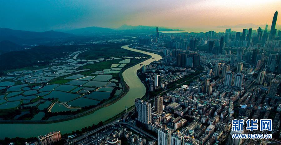 （新華全媒頭條&middot;圖文互動）（4）風(fēng)正一帆懸&mdash;&mdash;以習(xí)近平同志為核心的黨中央治國理政一年間