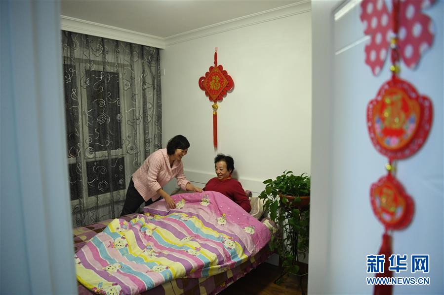（新華全媒頭條&middot;圖文互動）（4）&ldquo;英雄之妻&rdquo;，為愛堅(jiān)守19年