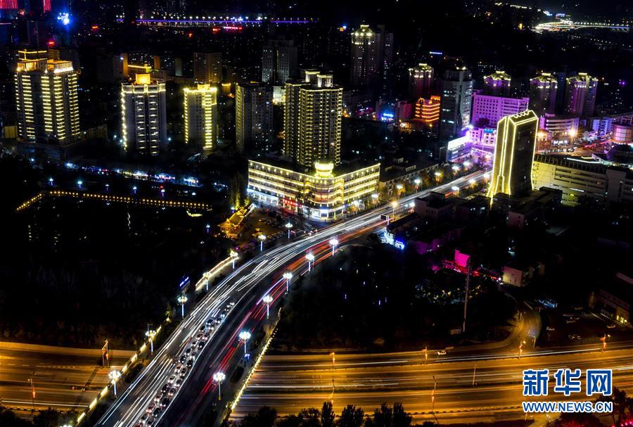 (兩會前夕看落實·圖文互動)(1)牢記囑托增進民族團結 凝心聚力建設美麗新疆——新疆落實習近平總書記全國兩會重要講話精神紀實