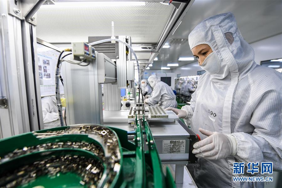 （兩會(huì)前夕看落實(shí)&middot;圖文互動(dòng)）（4）在高質(zhì)量發(fā)展的探索中奮進(jìn)&mdash;&mdash;內(nèi)蒙古落實(shí)習(xí)近平總書記全國兩會(huì)重要講話精神紀(jì)實(shí)