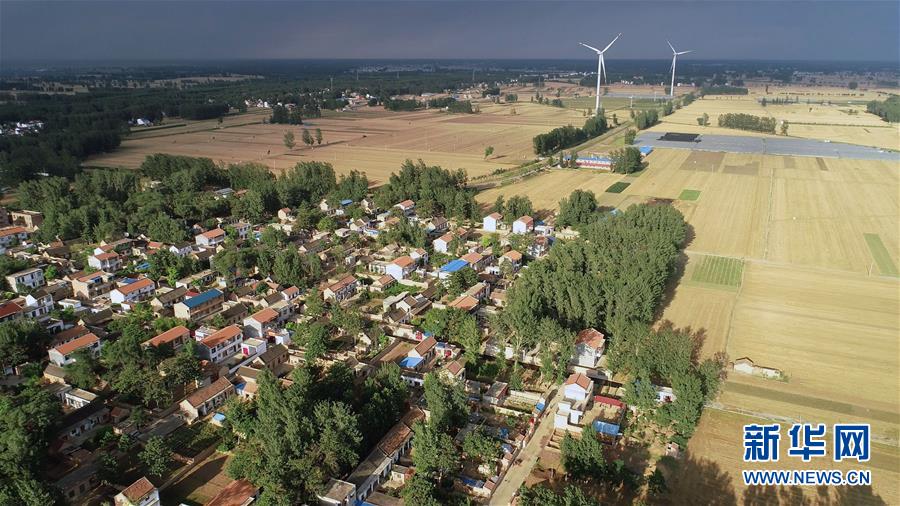 （新華全媒頭條&middot;迎接兩會特別報(bào)道&middot;圖文互動）（8）奮進(jìn)，向著第一個百年奮斗目標(biāo)&mdash;&mdash;寫在2019年全國兩會召開之際